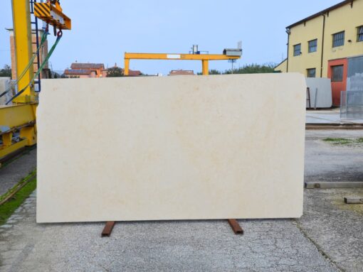 Lastra di Nova Beige levigato: NOBE 044