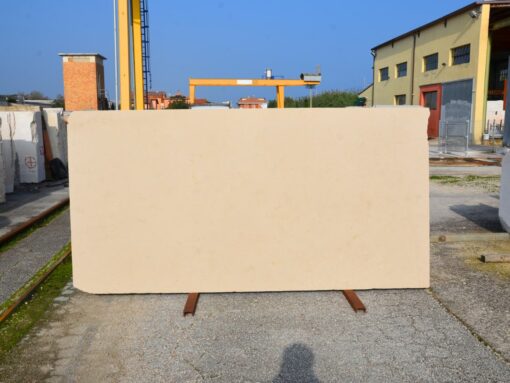 Lastra di Nova Beige levigato: NOBE 045